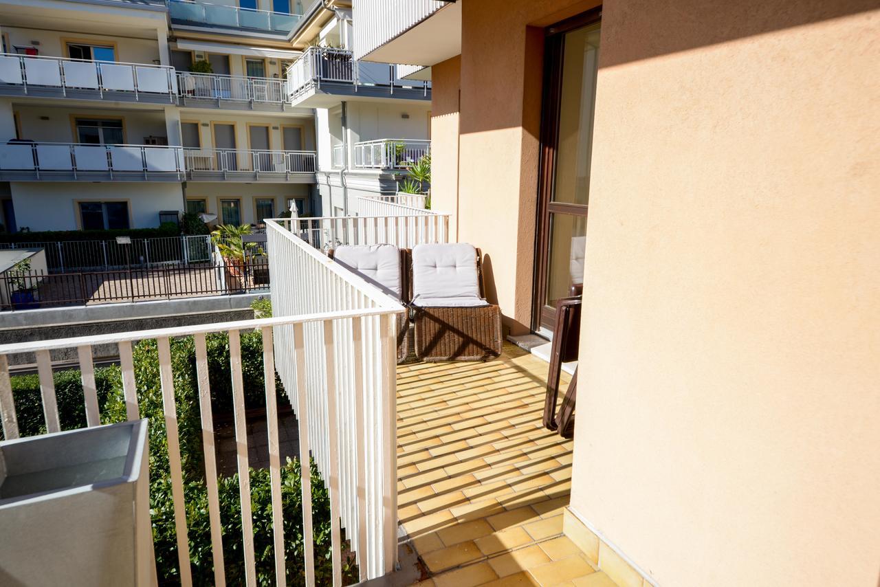 White Dream Daire Riva del Garda Dış mekan fotoğraf