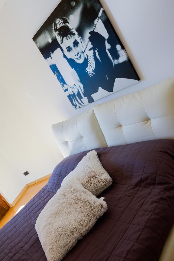 White Dream Daire Riva del Garda Dış mekan fotoğraf